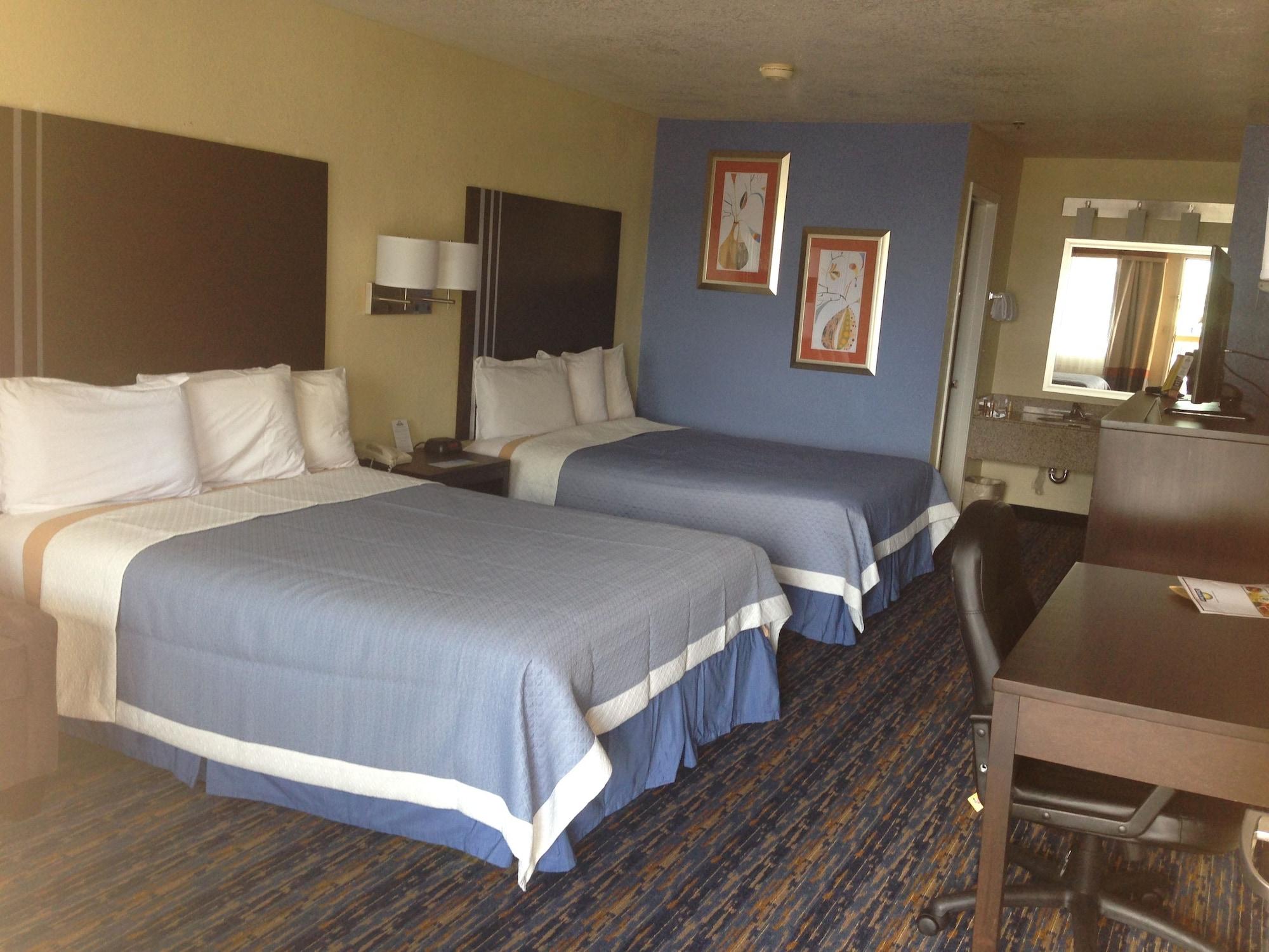 Days Inn By Wyndham Near Seaworld San Antonio Kültér fotó