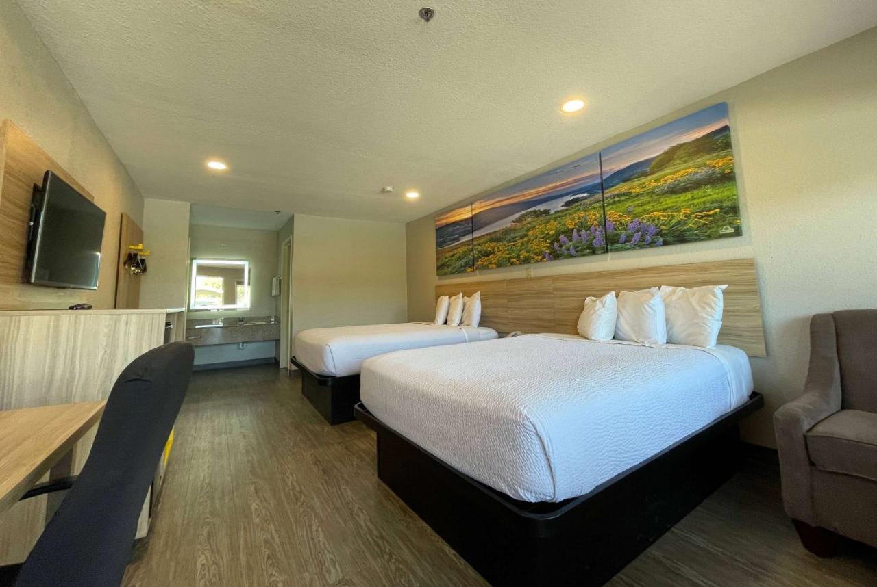 Days Inn By Wyndham Near Seaworld San Antonio Kültér fotó