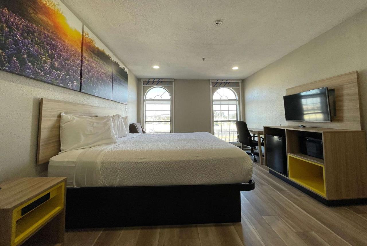 Days Inn By Wyndham Near Seaworld San Antonio Kültér fotó