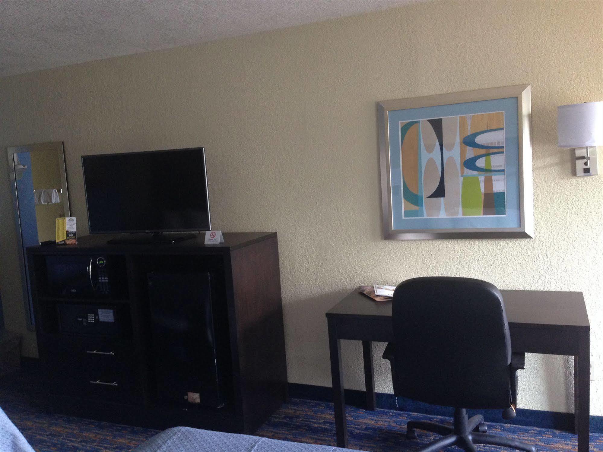 Days Inn By Wyndham Near Seaworld San Antonio Kültér fotó